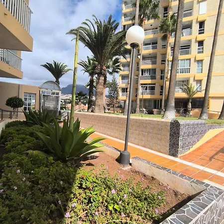 Torres De Yomely * Playa de las Americas (Tenerife)