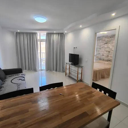 Apartament Torres De Yomely *