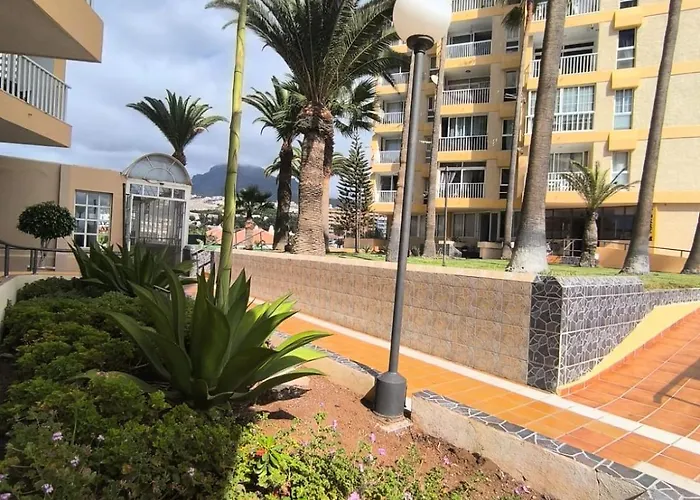 Torres De Yomely * Playa de las Americas (Tenerife)